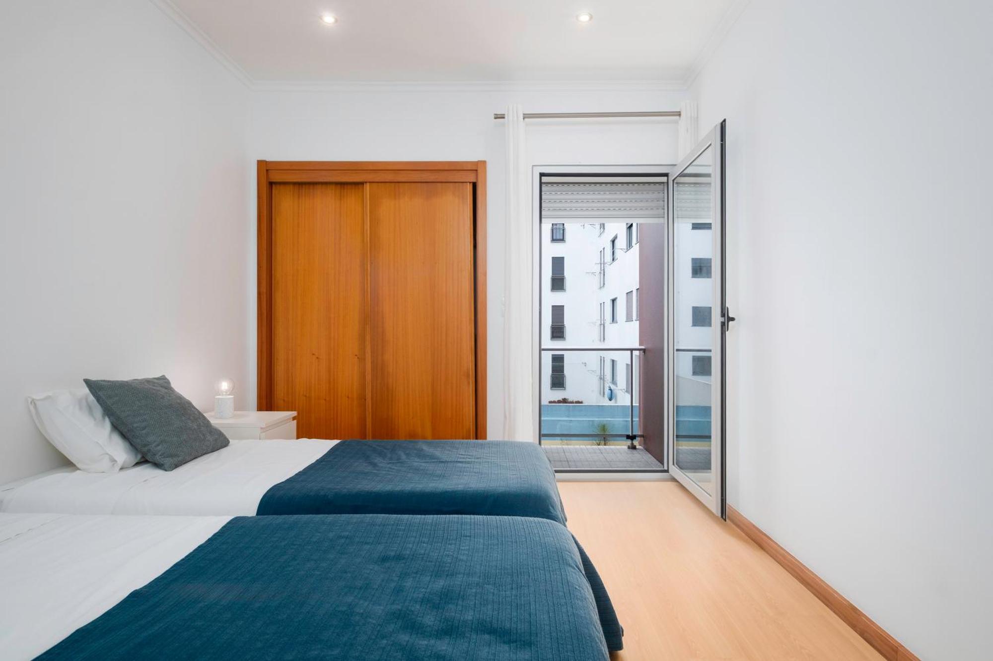 Paim Apartments Ponta Delgada  Exterior photo